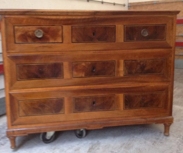 Cassettone Emiliano lastronato XVIII cod. 776 - immagine 3